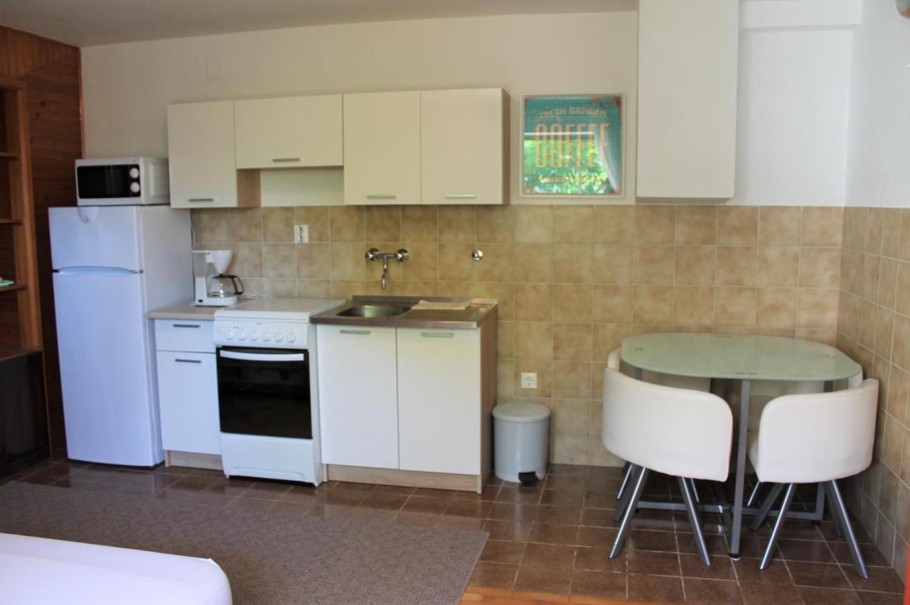Apartment And Rooms Markovic Senj  Exterior foto