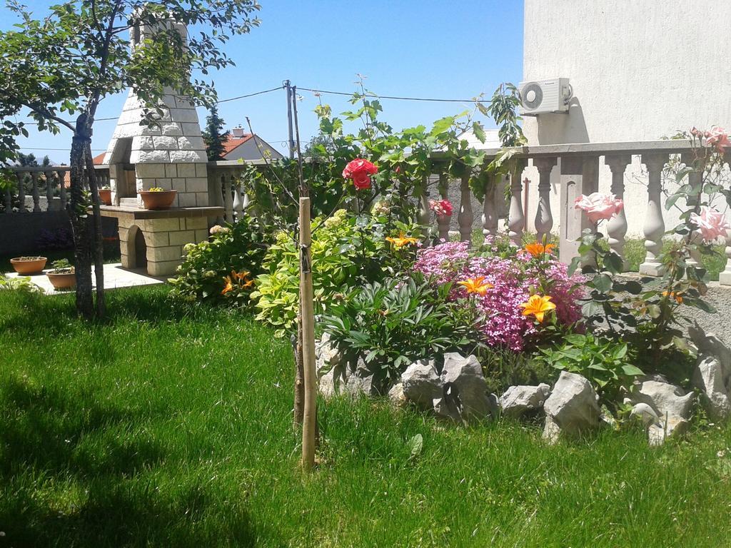 Apartment And Rooms Markovic Senj  Zimmer foto