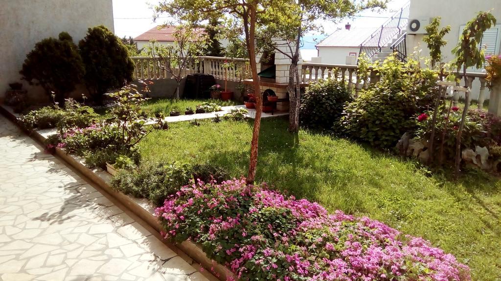 Apartment And Rooms Markovic Senj  Exterior foto