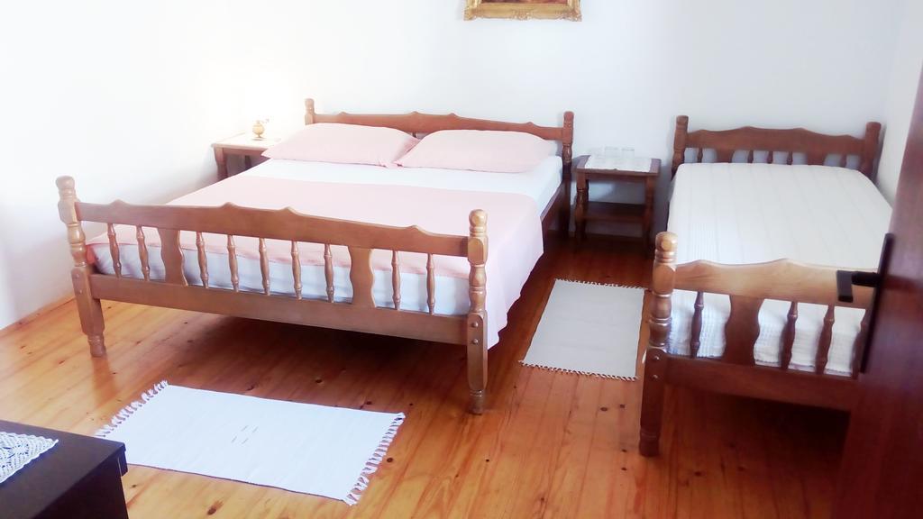 Apartment And Rooms Markovic Senj  Exterior foto