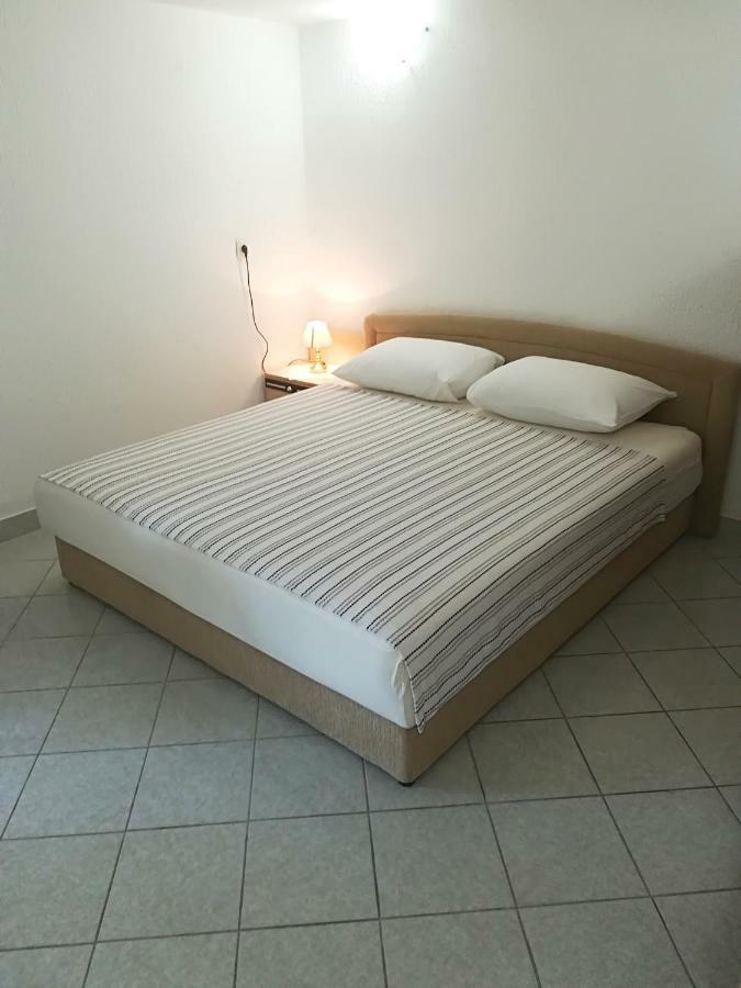 Apartment And Rooms Markovic Senj  Exterior foto