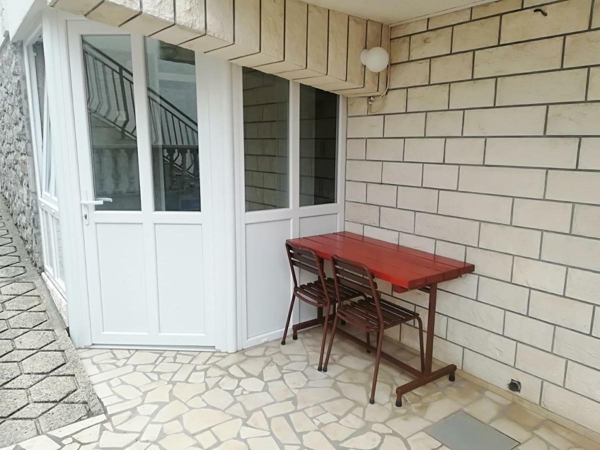 Apartment And Rooms Markovic Senj  Exterior foto