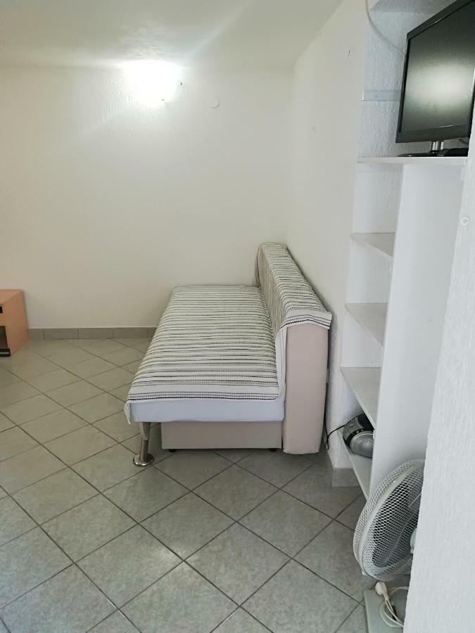 Apartment And Rooms Markovic Senj  Exterior foto